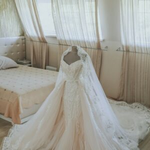 Abito sposa a sirena in pizzo — edizione speciale
